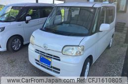daihatsu tanto 2010 CFJ1610805