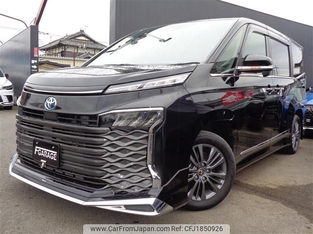 toyota voxy 2023 CFJ1850926 image 1