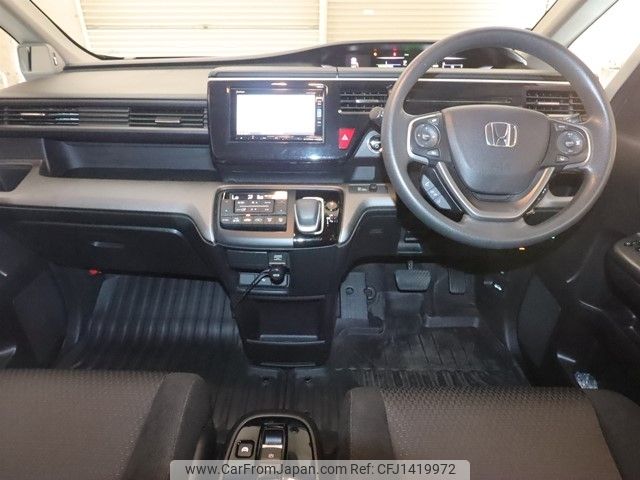 honda stepwagon 2017 -HONDA--Stepwgn 6AA-RP5--RP5-1056380---HONDA--Stepwgn 6AA-RP5--RP5-1056380- image 2