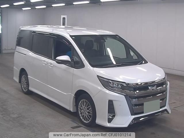 toyota noah 2020 quick_quick_6AA-ZWR80W_ZWR80-0471131 image 1