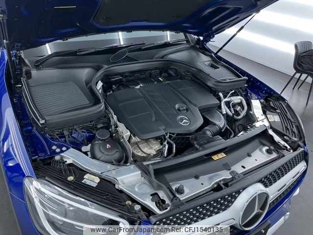 mercedes-benz glc-class 2022 CFJ1540135 image 2