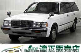 toyota crown-van 1996 CFJ1745189