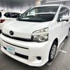 toyota voxy 2010 CFJ1766008 image 1