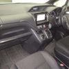 toyota noah 2017 CFJ1642626 image 5