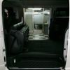 toyota regiusace-van 2017 CFJ1694438 image 11