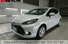 toyota aqua 2024 CFJ1827461