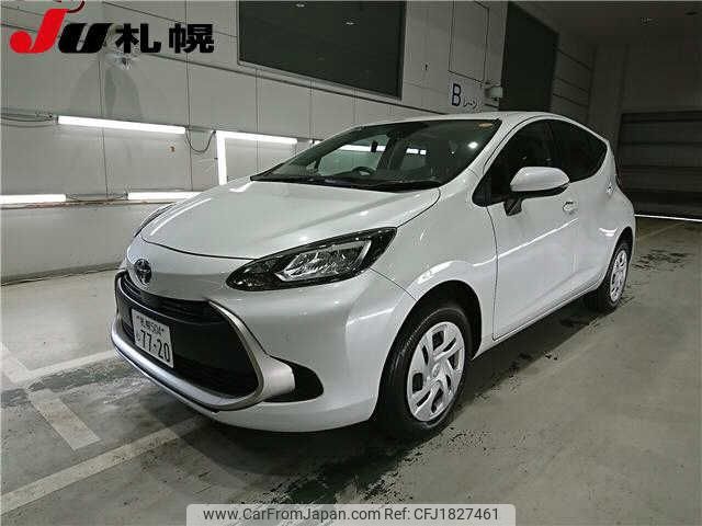 toyota aqua 2024 CFJ1827461 image 1