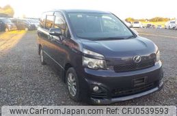 toyota voxy 2012 -TOYOTA--Voxy DBA-ZRR70W--ZRR70-0486436---TOYOTA--Voxy DBA-ZRR70W--ZRR70-0486436-