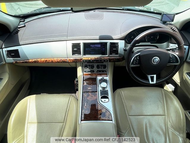 jaguar xf 2013 -JAGUAR--Jaguar XF Series CBA-J058C--SAJKC0683D8S69017---JAGUAR--Jaguar XF Series CBA-J058C--SAJKC0683D8S69017- image 2