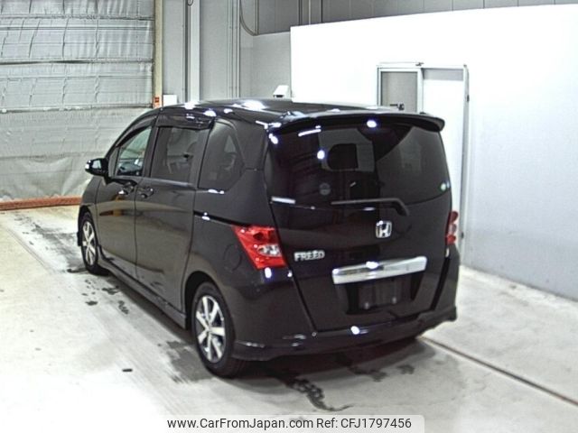 honda freed 2011 CFJ1797456 image 2