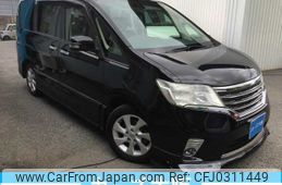 nissan serena 2013 TE2983