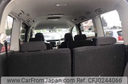 toyota noah 2007 NIKYO_LZ43193