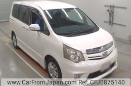 toyota noah 2011 NIKYO_HL43959