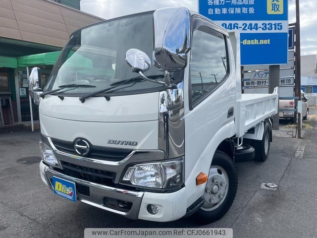 hino dutro 2017 GOO_NET_EXCHANGE_0551436A30250112W001 image 1