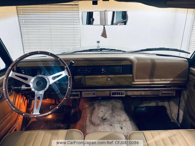 amc-jeep jeep-grand-wagoneer 1995 quick_quick_9999999_kami42519229kami image 2