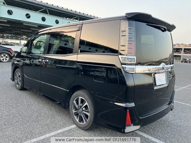 toyota voxy 2021 CFJ1691776 image 2