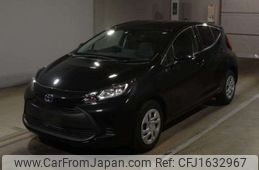 toyota aqua 2022 CFJ1632967
