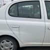 toyota platz 2002 CFJ1834659 image 6