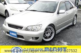 toyota altezza 2003 CFJ1807532