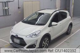 toyota aqua 2016 CFJ1402352
