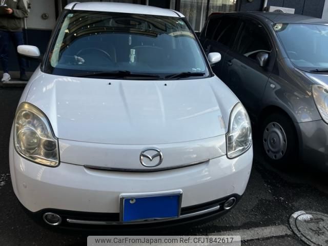 mazda verisa 2011 CFJ1842617 image 1