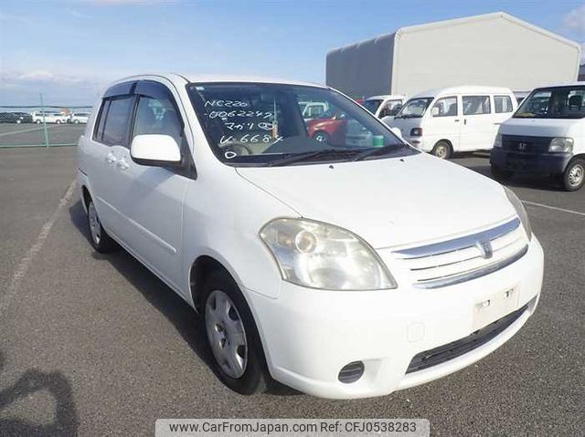 toyota raum 2004 22726 image 1