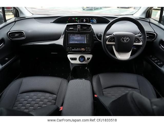 toyota prius-phv 2017 CFJ1833518 image 2