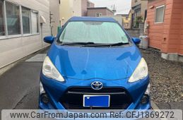 toyota aqua 2015 CFJ1869272