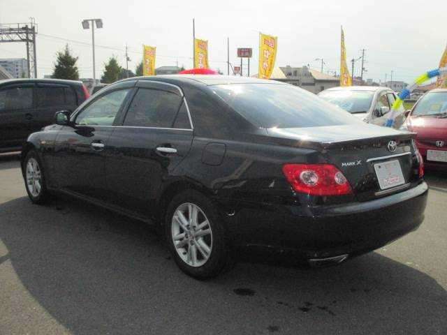 toyota mark-x 2005 171114172053 image 2