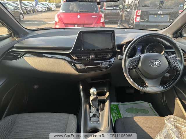 toyota c-hr 2018 -TOYOTA--C-HR ZYX10--2154228---TOYOTA--C-HR ZYX10--2154228- image 2