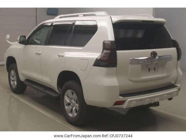 toyota land-cruiser-prado 2017 quick_quick_LDA-GDJ150W_GDJ150-0023898 image 2