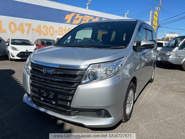 toyota noah 2017 GOO_JP_700050115930250206002 image 1