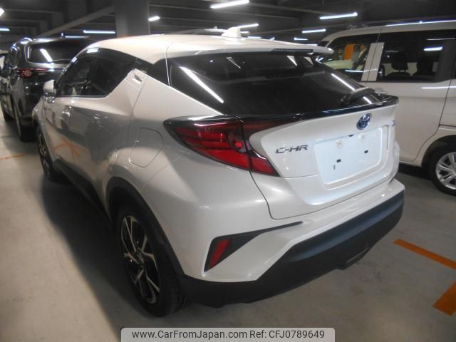 toyota c-hr 2020 quick_quick_6AA-ZYX11_ZYX11-2021715 image 2