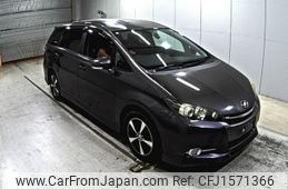 toyota wish 2013 CFJ1571366