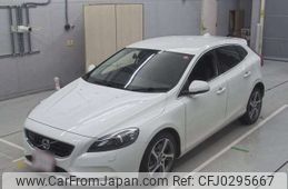 volvo v40 2015 -VOLVO--Volvo V40 LDA-MD4204T--YV1MVA8RDG2305266---VOLVO--Volvo V40 LDA-MD4204T--YV1MVA8RDG2305266-