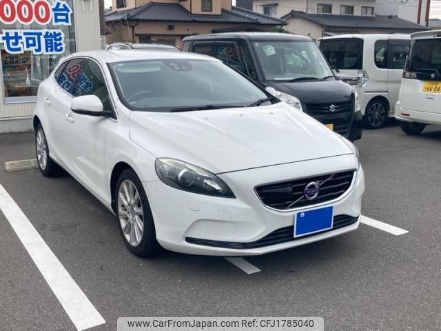 volvo v40 2015 CFJ1785040 image 1