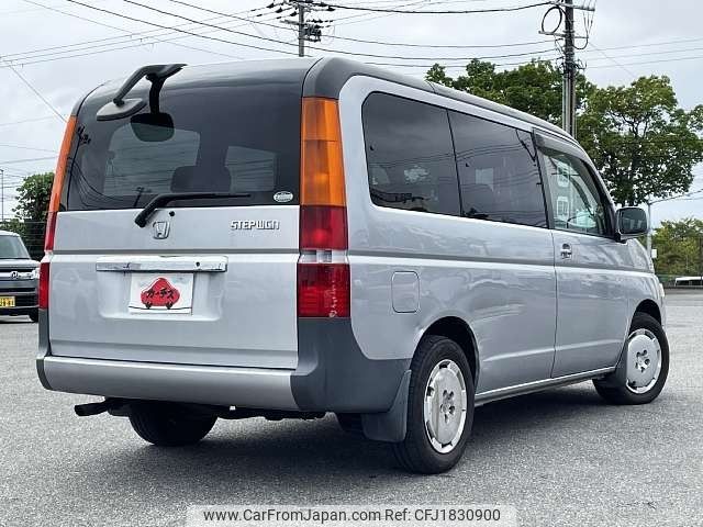 honda stepwagon 2001 CFJ1830900 image 2