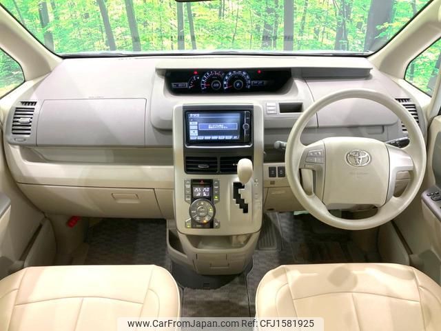 toyota noah 2010 CFJ1581925 image 2