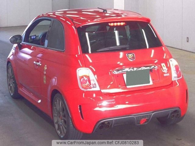 abarth 695 2011 quick_quick_312142_ZFA31200000570233 image 2