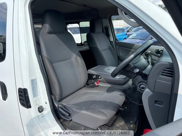 nissan nv350-caravan-van 2013 quick_quick_VW6E26_VW6E26-006567 image 2