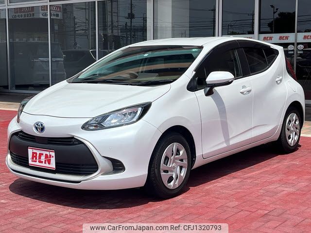 toyota aqua 2023 -TOYOTA--AQUA 6AA-MXPK11--MXPK11-2122773---TOYOTA--AQUA 6AA-MXPK11--MXPK11-2122773- image 1