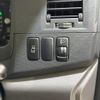 toyota isis 2005 CFJ1793383 image 9