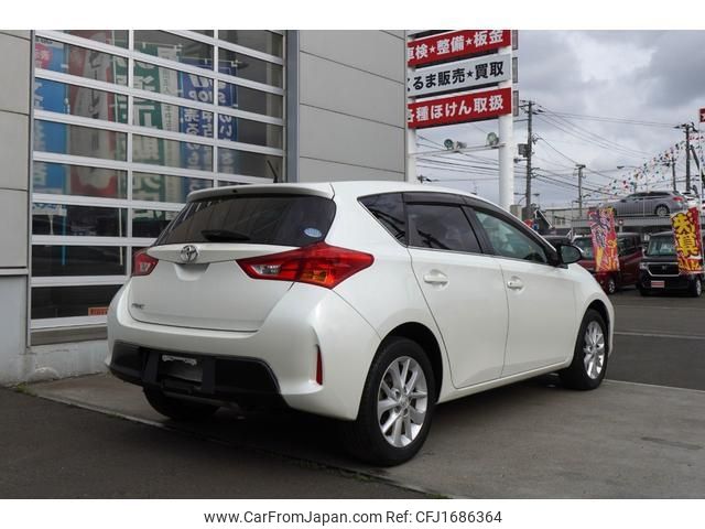 toyota auris 2013 CFJ1686364 image 2