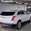 cadillac xt5-crossover 2018 quick_quick_ABA-C1UL_1GYFN9RS8JZ215184 image 2