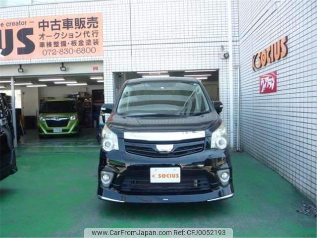 toyota noah 2011 -TOYOTA--Noah DBA-ZRR70W--ZRR70W-0425795---TOYOTA--Noah DBA-ZRR70W--ZRR70W-0425795- image 2