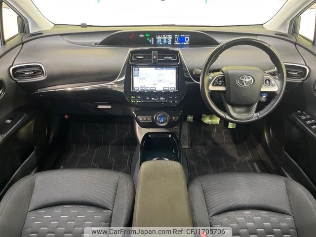 toyota prius-phv 2018 CFJ1705706 image 2