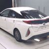 toyota prius-phv 2017 CFJ1567476 image 11