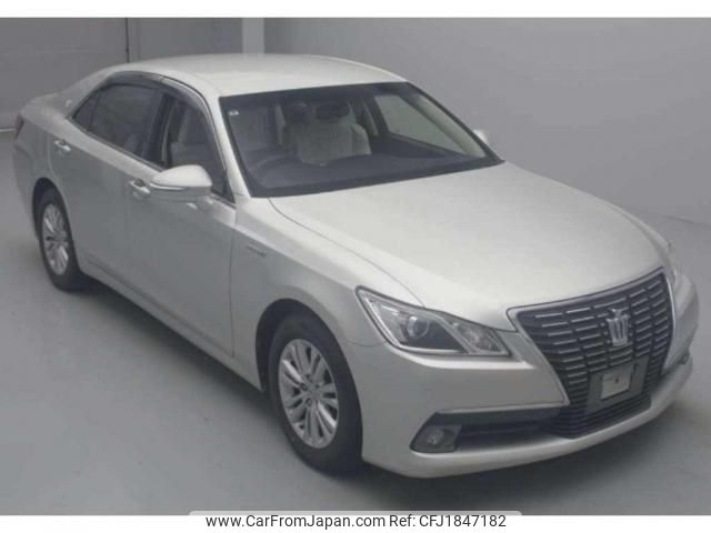 toyota crown-hybrid 2013 CFJ1847182 image 1