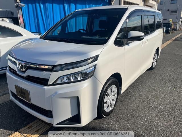 toyota voxy 2017 -TOYOTA 【福岡 504ﾇ2694】--Voxy ZRR80G--0379439---TOYOTA 【福岡 504ﾇ2694】--Voxy ZRR80G--0379439- image 1