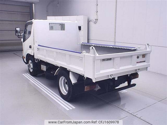 hino dutro 2011 CFJ1609978 image 2
